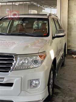 تۆیۆتا لاند کروزەر